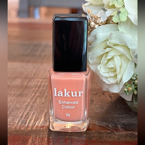 Londontown Other - NEW Londontown LAKUR Enhanced Colour NAIL POLISH 💅 in PALOMA {Hotel California}